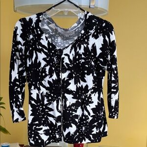 Jones New York Black and White Floral Button Down Shirt